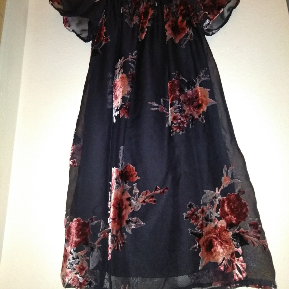 Xhilaration dress size xs black/flowers